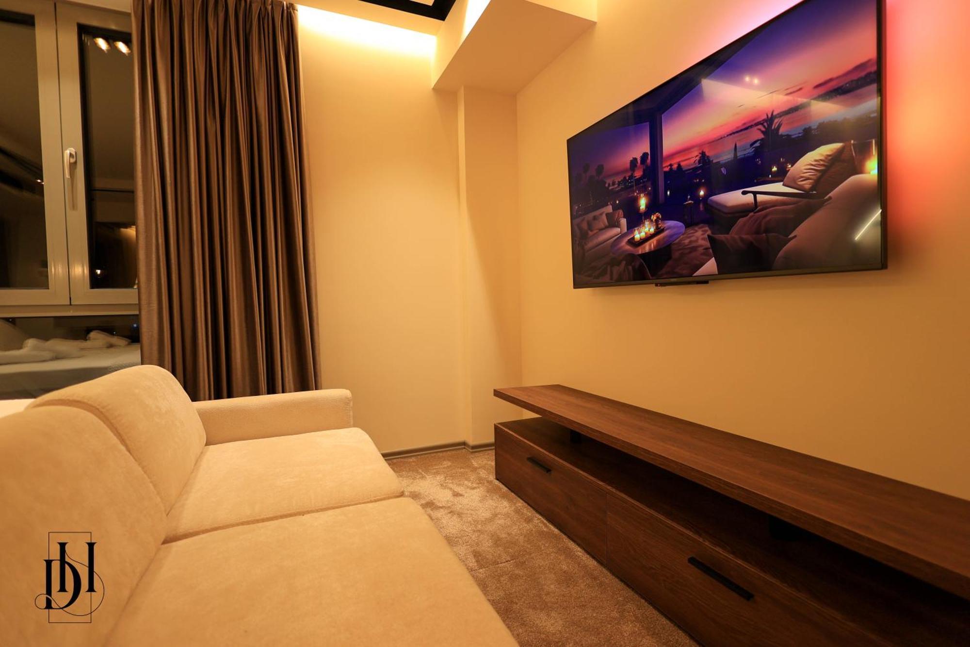 Hotel Deha & Tirana