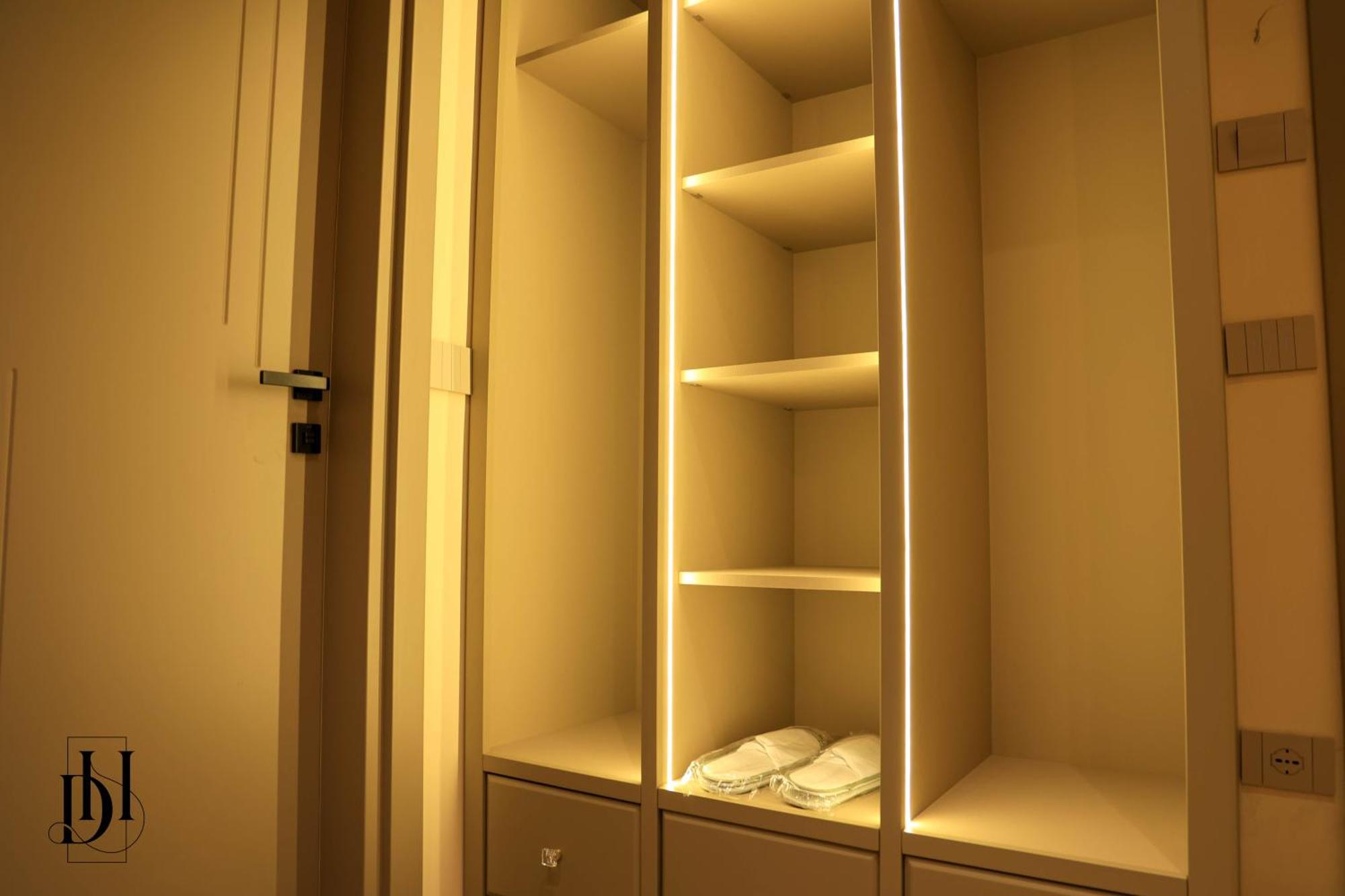 Hotel Deha &