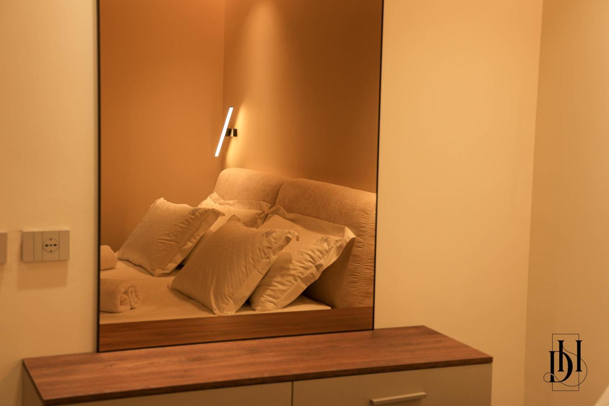 Deha & Hotell
